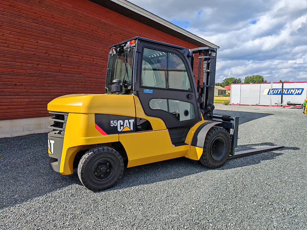 Cat DP55NT dieseltrukki vm. 2017 (paripyörillä)